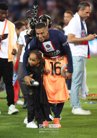 음바페-PSG 극적 화해…1군 훈련 복귀+MOM 이강인 함께 뛴다