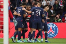 대지를 가른 이강인, 1호 도움+평점 7.7+패스 성공률 90%…PSG, 브레스트 원정에서 3-2 승리