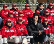 김하성, 역시 월드클래스…亞 내야수 최초 GG, 단 9명뿐인 야구부의 기적이었다