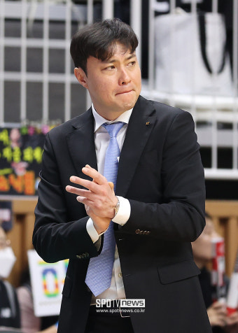 [포토S] 송영진 감독, '좋았어'