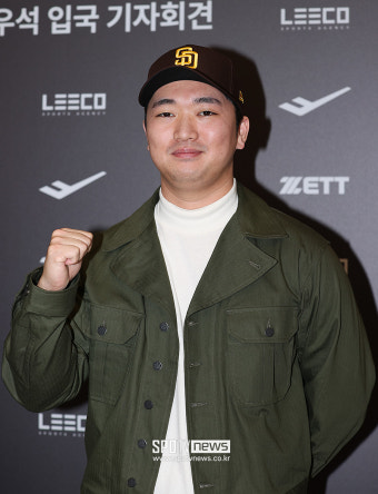 [포토S] 고우석, 샌디에이고 모자 쓰고 금의환향!