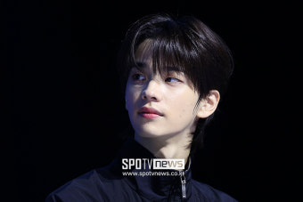 [포토S] 투어스 신유, '잘생겼네'