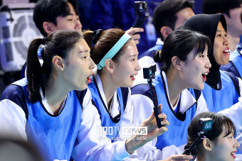 [포토S] 김연경-김수지-염혜선-메가, '올스타전 즐겨요!'