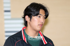 [포토S] 이의리, '이범호 감독님 취임식 참석합니다'