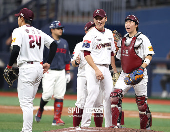 [포토S] 키움, 롯데에 9-4 승리!