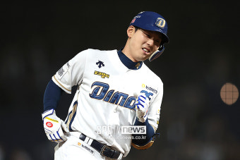 [포토S] 김성욱, 위풍당당 스리런!