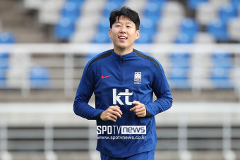 '연봉 인상+장기 계약' 손흥민+토트넘, 페네르바체 이적설 지우고 '종신 논의' 시작한다