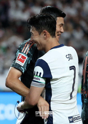 [현장 REVIEW] '후반전 캡틴 완장 김민재→교체하자 실점' 뮌헨, 손흥민의 토트넘 2-1 제압…역사적인 맞대결 승