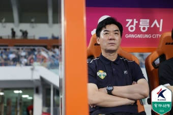강원이 7월 싹쓸이? 윤정환 감독 '이달의 감독 수상'-양민혁 '역대 최초 4연속 영플레이어'
