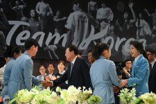 윤석열 대통령 안세영, 피나게 노력한 결과 감동적 격려…낡은 관행 과감히 혁신 지시도