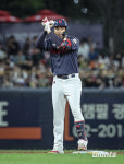 롯데는 탈락했지만…이종범과 만난 13억 안타제조기, KBO 43년 최초 대기록 피날레 임박