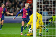 자금 부족 바르사, 손흥민 무슨 수로 영입 하려 했었어…올모 공짜로 내줄 위기 몰렸다