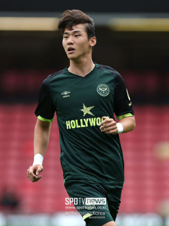 한국 최초 EPL 센터백 탄생! 브렌트포드 김지수, 유럽진출 1년 반 만에 '데뷔전'…평점 6점대 브라이턴 0-0 브렌트포드