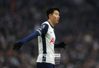 충격! 손흥민, 빅클럽 이적 없다...토트넘과 1년 계약 연장→토트넘, 간만 보다가 결국 2026년까지 '발목'