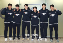 [포토S] 권민규-이민재-박부성-이승현-한지윤-정우주, '1군 캠프 합류한 한화 신인들'