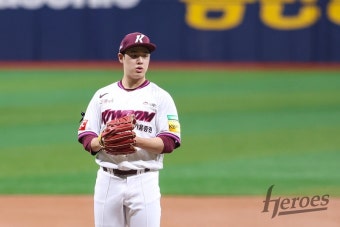 '데뷔전 122구+키움 1순위 투수' 정현우, 1군 말소…