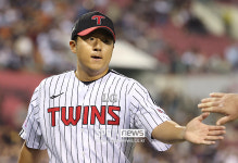 [포토S] 송승기, 6이닝 무실점 투구