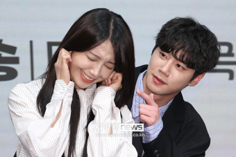 [포토S] 이준영-정은지, '회원님, 어제 뭐 먹었습니까'