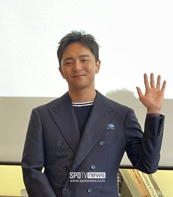 '어쩌면 해피엔딩' 박천휴 작가 