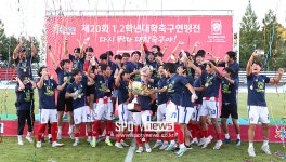 [포토S] 한남대, 제20회 1,2학년 대학축구연맹전 죽죽장군기 우승!