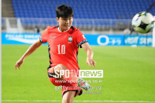 이런 미친 한국인 또 있을까...20년 동안 태극마크 사수→끝내 감격의 무관 탈출→이제는 제2의 전성기 노린다