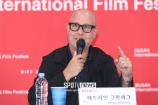 [포토S] 애드리언 그런버그 감독, "부산행, 정말 좋아하는 영화"