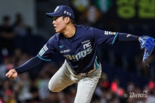 안우진-곽빈만 있는 게 아니다… MLB가 'ERA 5.93' 투수에 관심? 무슨 매력 있길래