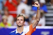 탈장 수술 받은 메드데베프, 다음주에 복귀한다