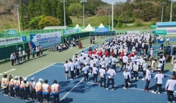 “굿샷~”...700명 테니스인들 목포서 ‘전국생활체육대축전’