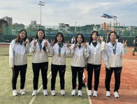 [김종석의 그라운드] 인구 5만 옥천군, 여름엔 복숭아 포도 그리고 소프트테니스