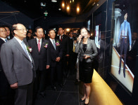 SKT, 모바일 체험관 ‘티움(T.um)’ 오픈