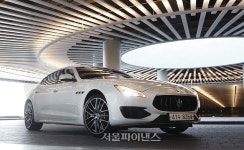 [인터뷰] 마세라티 부산지점장, 감성 담은 도로 위의 예술품 판다