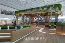 외식업계, 인천공항 2터미널서 미식가 홀린다