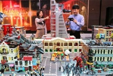 현대백화점 천호점, 마블 어벤져스 브릭 전시 