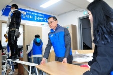 동양건설산업, 매여울지역아동센터서 공부방 꾸미기 지원사업