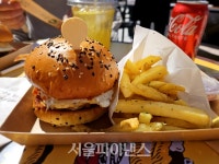 고든램지버거 부산 센텀시티점 단독 메뉴 출시 기념 더베이101 팝업