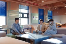 [현장+] 인기 이유 있네···공유 주거 코리빙 하우스 직접 가보니