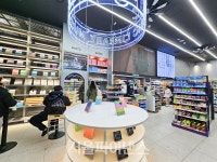 Z세대·외국 관광객 잡아라···특화 매장으로 탈바꿈하는 편의점