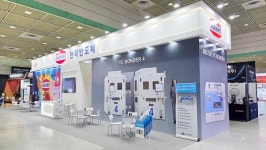 [현장] 삼성·SK, HBM4 실물 공개···AI 반도체 주도권 맞대결