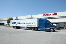 택배업계, 국제 배송 사업 활발