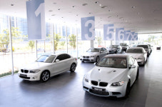 BMW, 분당에 수입차 최대 규모 전시장 열어