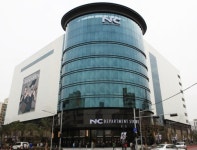 이랜드, NC백화점 강서점 신규오픈 ‘가격파괴’