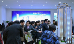 광교 푸르지오 월드마크 견본주택 인산인해