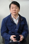 [뉴스핌 포토] 사회적 기업 방문한 안철수 후보