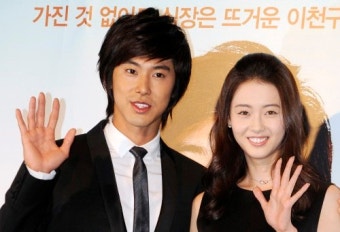 유노윤호-고아라 사내 열애?…SM 