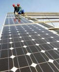 위기의 中 태양광산업  해외서 살길모색