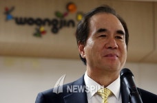 윤석금 웅진그룹 회장, 화장품 사업 3번째 도전