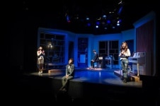 [뮤지컬 리뷰] 선율이 전하는 감동…사랑은 비를 타고