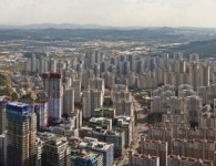 중견 건설사 아파트용지 독식..자회사 동원 벌떼 입찰로