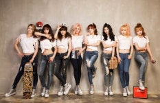 [스타톡] 예아 무궁무진한 8색조 매력, 하나씩 꺼내보세요